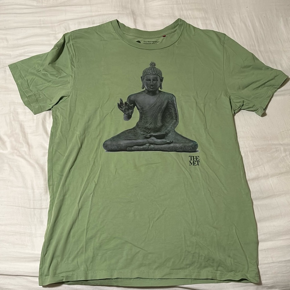 The MET Buddha t-shirt. Size L.